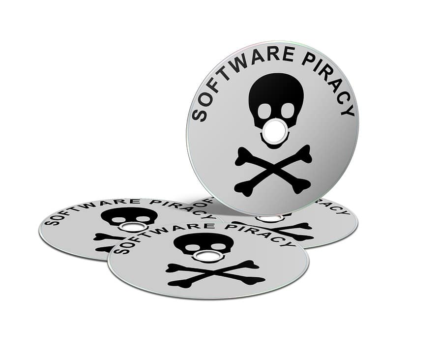 CDs with Software Piracy note