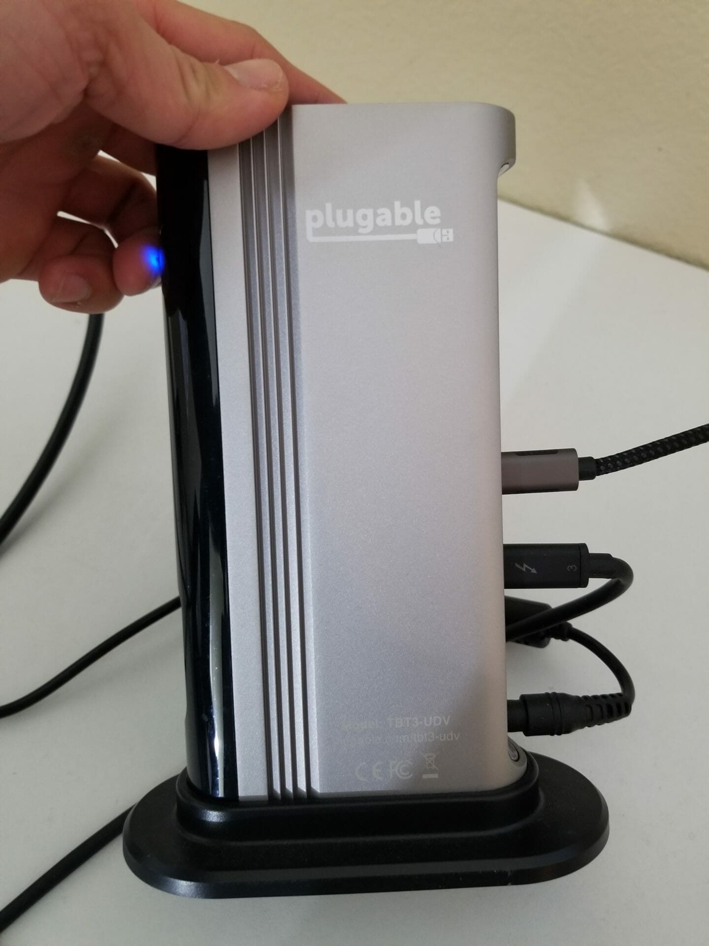 plugable docking station connected to macbook