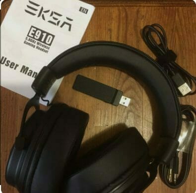 Eksa headphones with a receipt