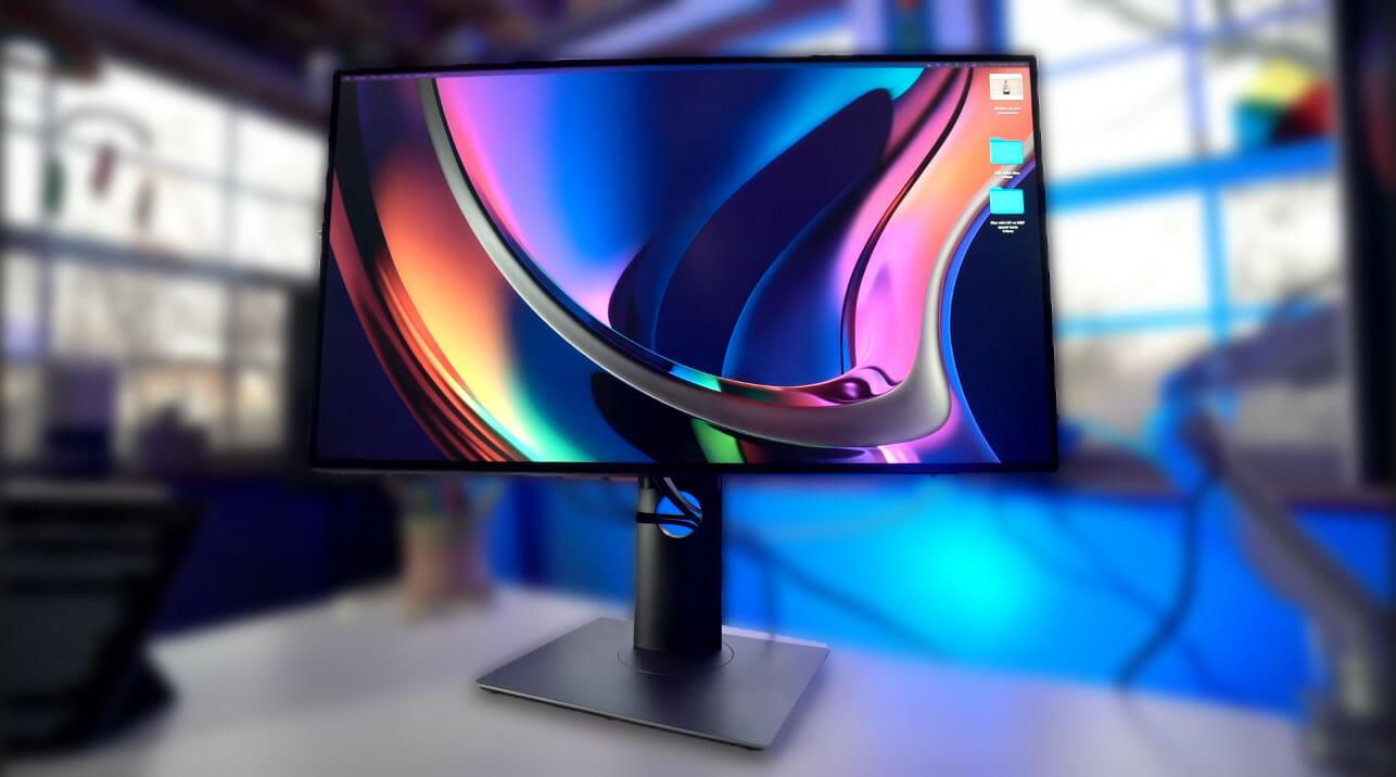 Dell Monitor 27-inch blurred background