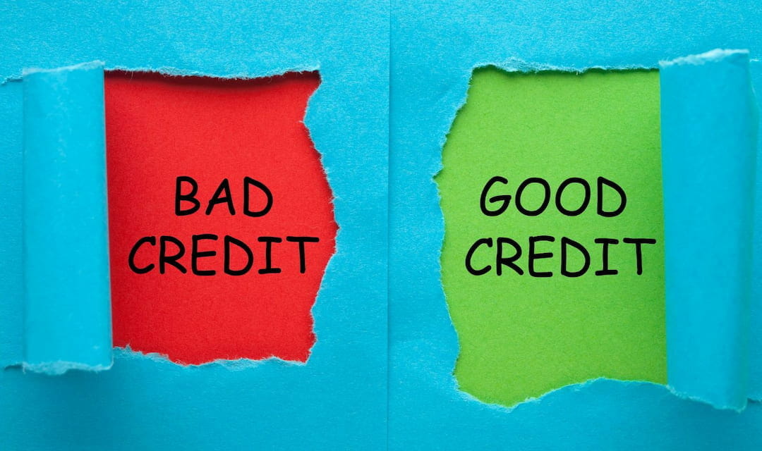 red and green notice for bad and good credit
